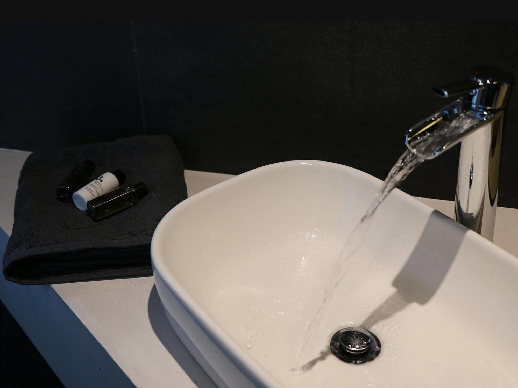 Hotel Goodnight Anvers Dış mekan fotoğraf